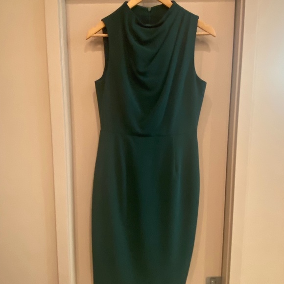 Black Halo Dresses & Skirts - Black Halo Corrine Sheath Dress